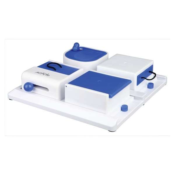 Trixie Cat Activity Poker Box